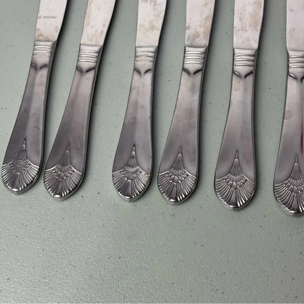 Oneida Lot of 6 Table Dinner Knives Stainless Steel New York